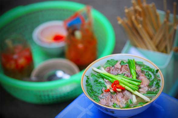 pho hanoi street food